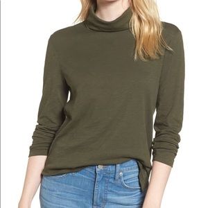 Madewell Whisper Cotton Turtleneck in Forest Moss